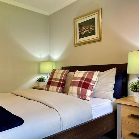 Spacious 2 Bed-Flat In Glasgow City - Free Parking エクステリア 写真