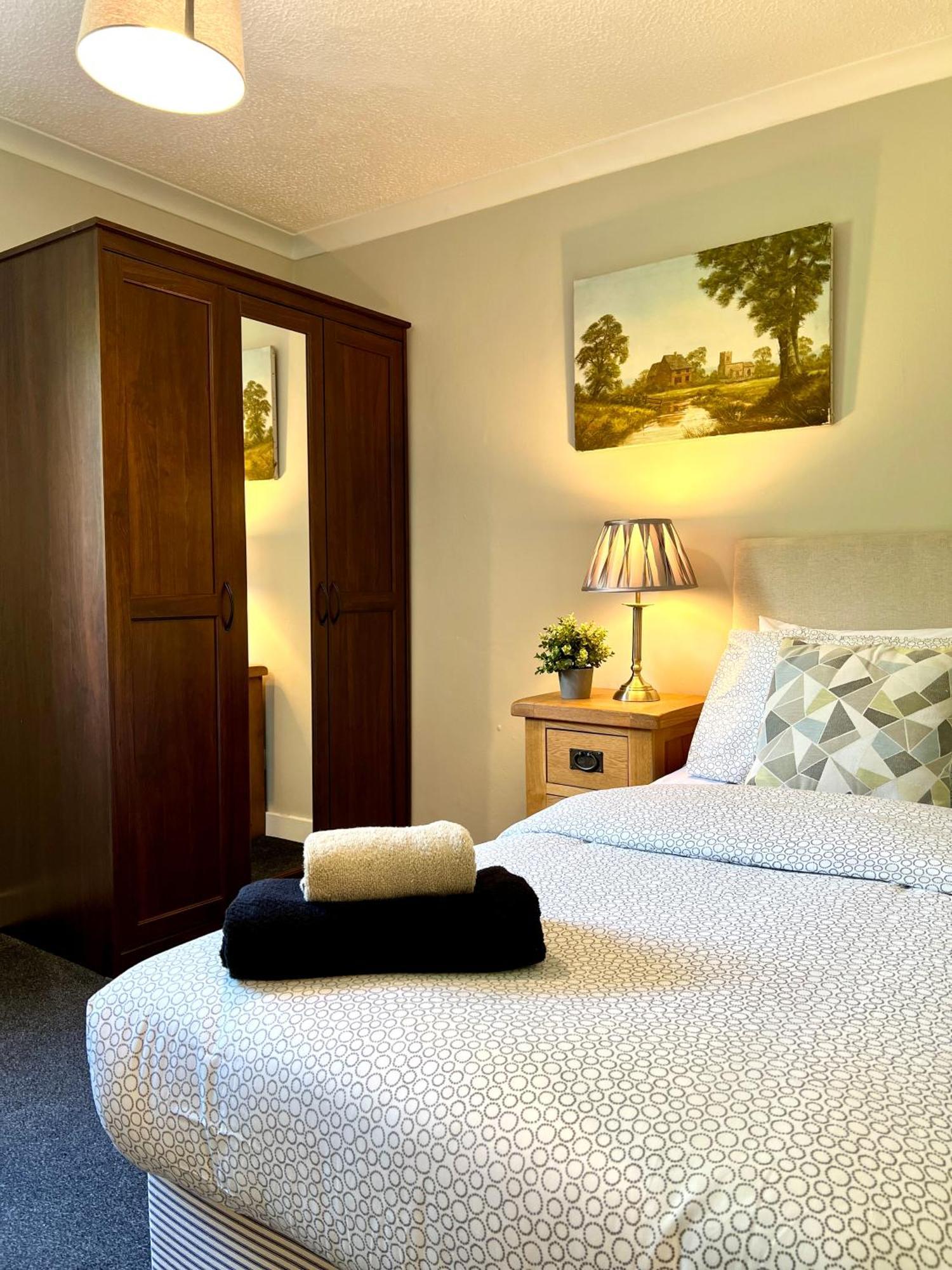 Spacious 2 Bed-Flat In Glasgow City - Free Parking エクステリア 写真